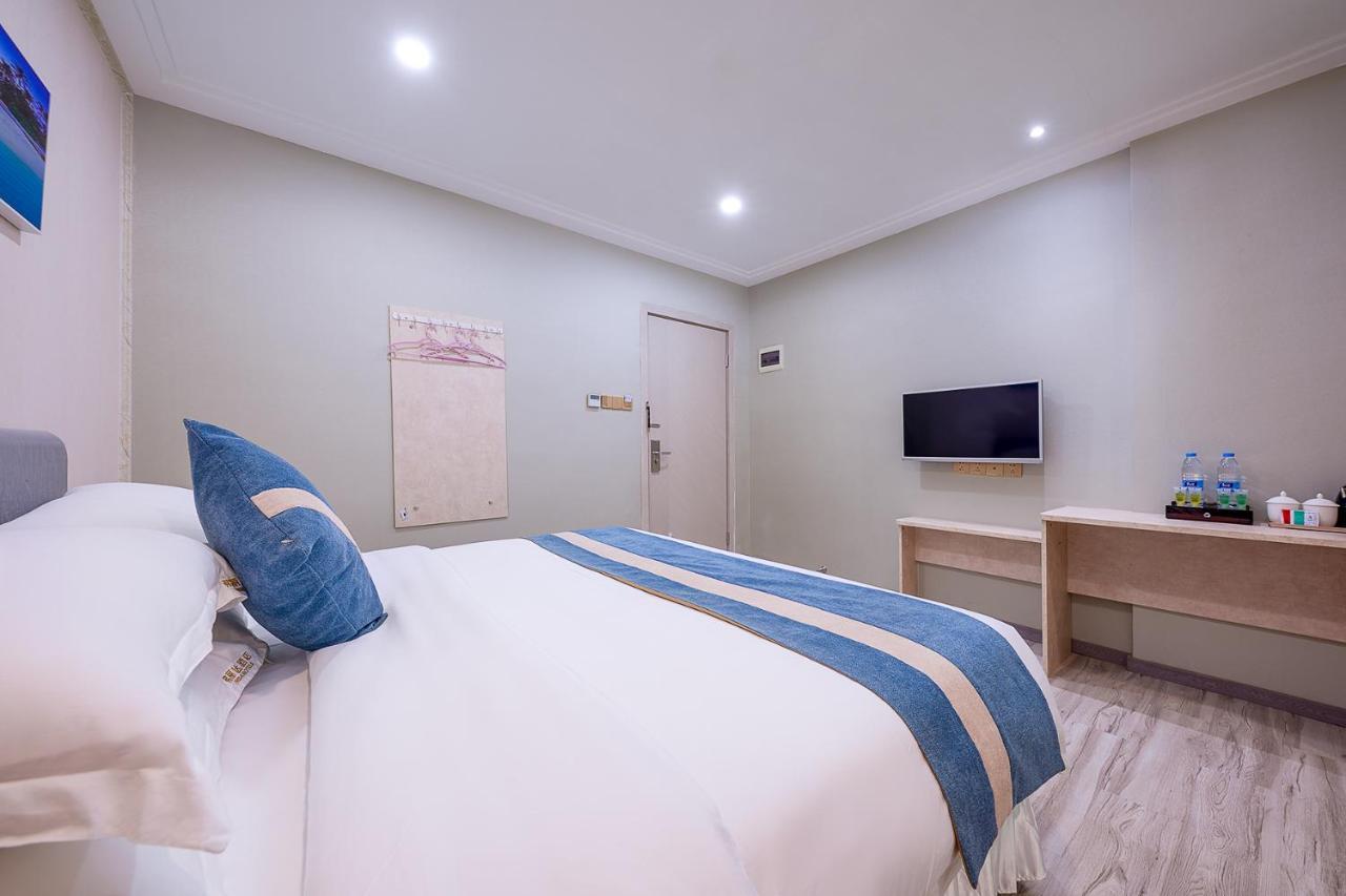 Frida Hotels Guangzhou Baiyun International Airport Esterno foto