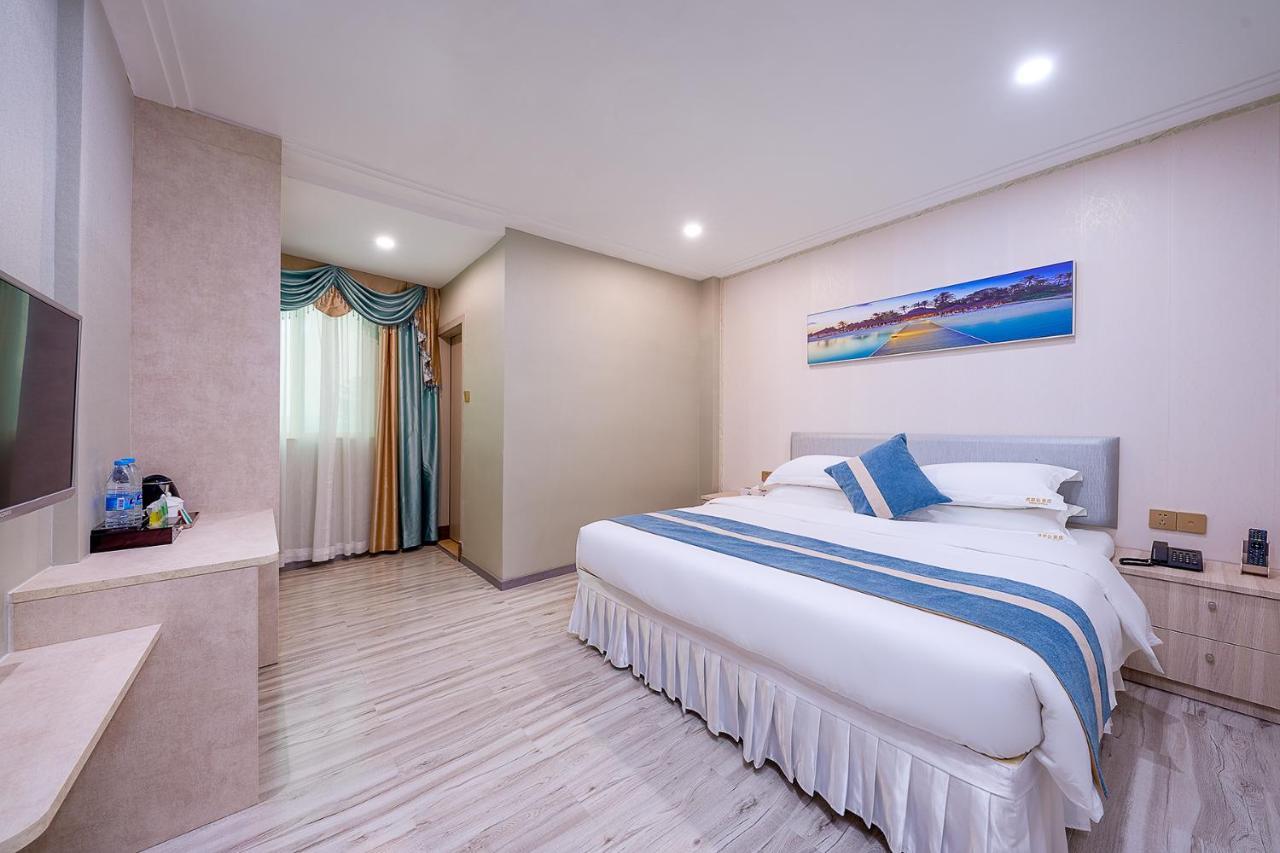 Frida Hotels Guangzhou Baiyun International Airport Esterno foto