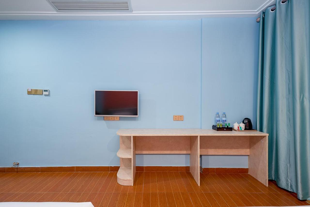 Frida Hotels Guangzhou Baiyun International Airport Esterno foto
